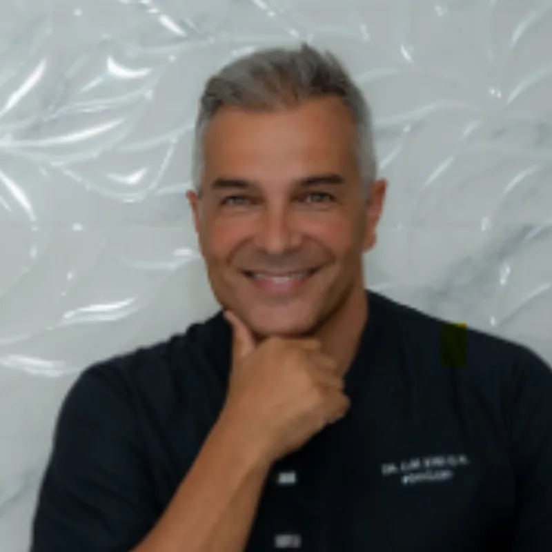 Luis José González